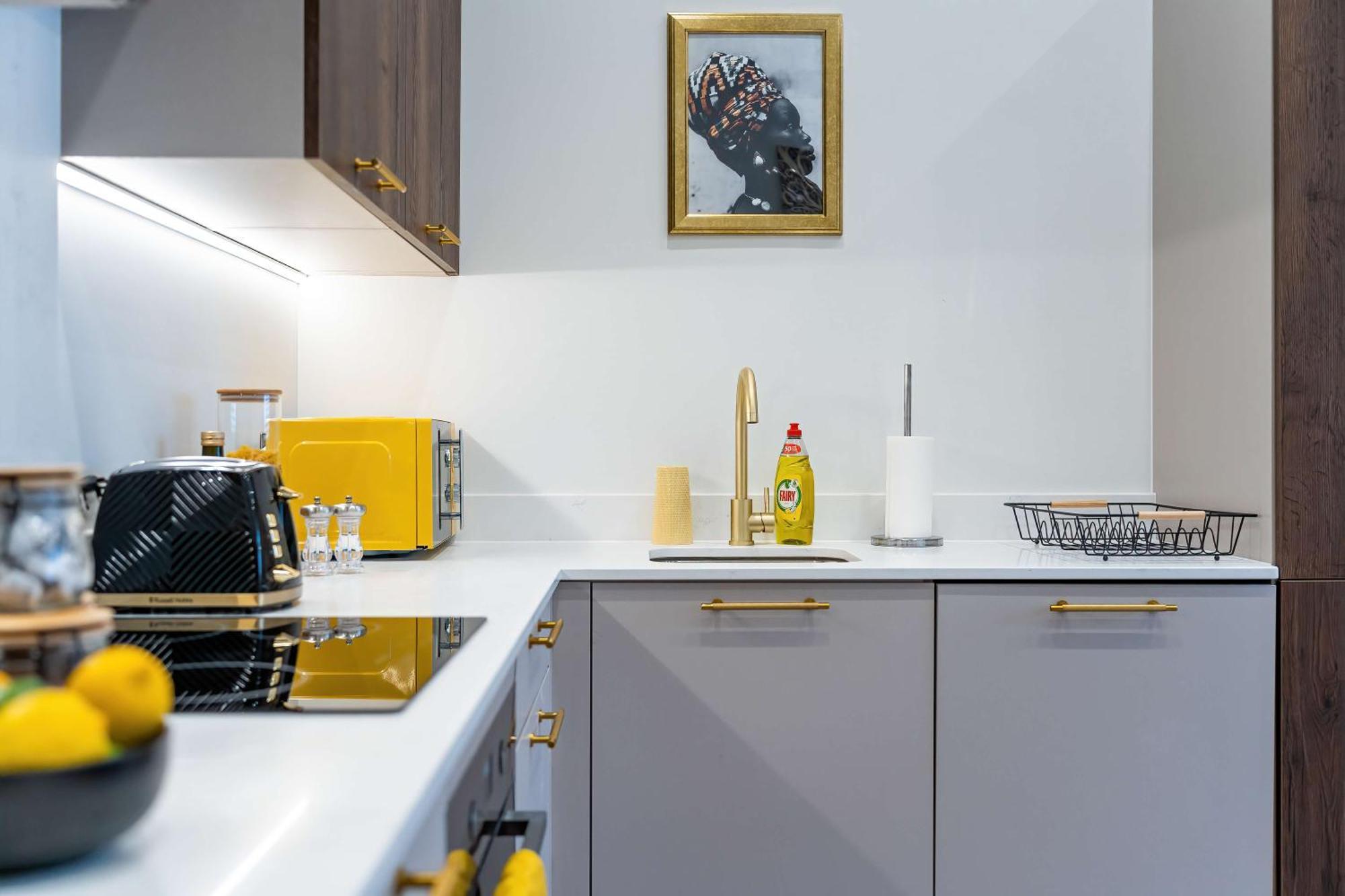 Luxury Apartments סאות'אנד און סי מראה חיצוני תמונה