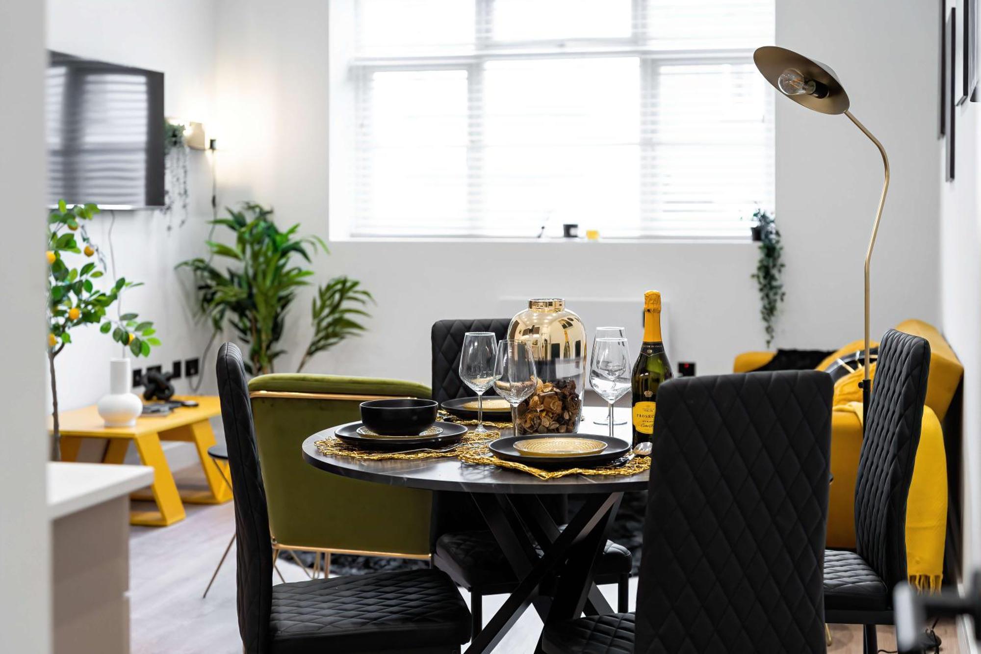 Luxury Apartments סאות'אנד און סי מראה חיצוני תמונה