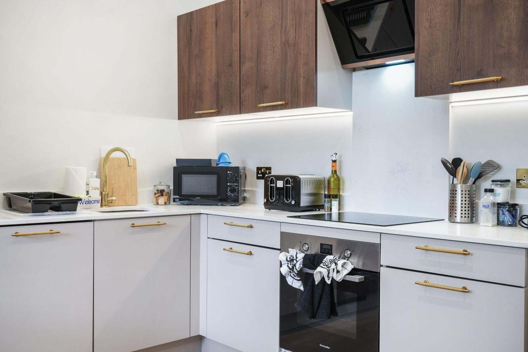 Luxury Apartments סאות'אנד און סי מראה חיצוני תמונה