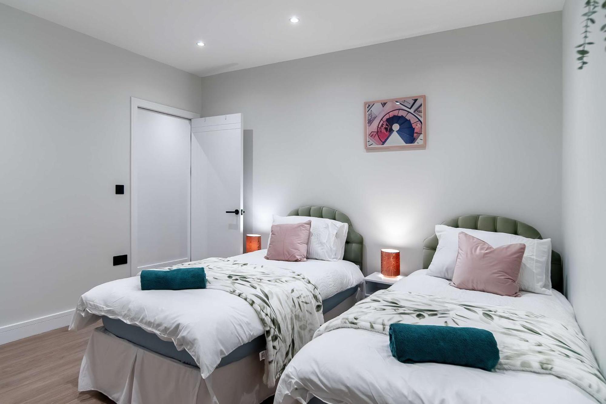 Luxury Apartments סאות'אנד און סי מראה חיצוני תמונה