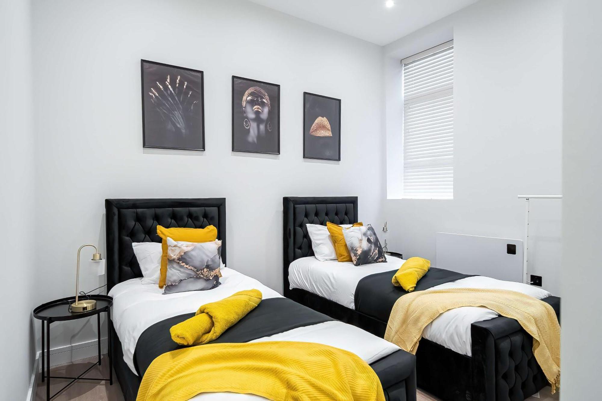 Luxury Apartments סאות'אנד און סי מראה חיצוני תמונה