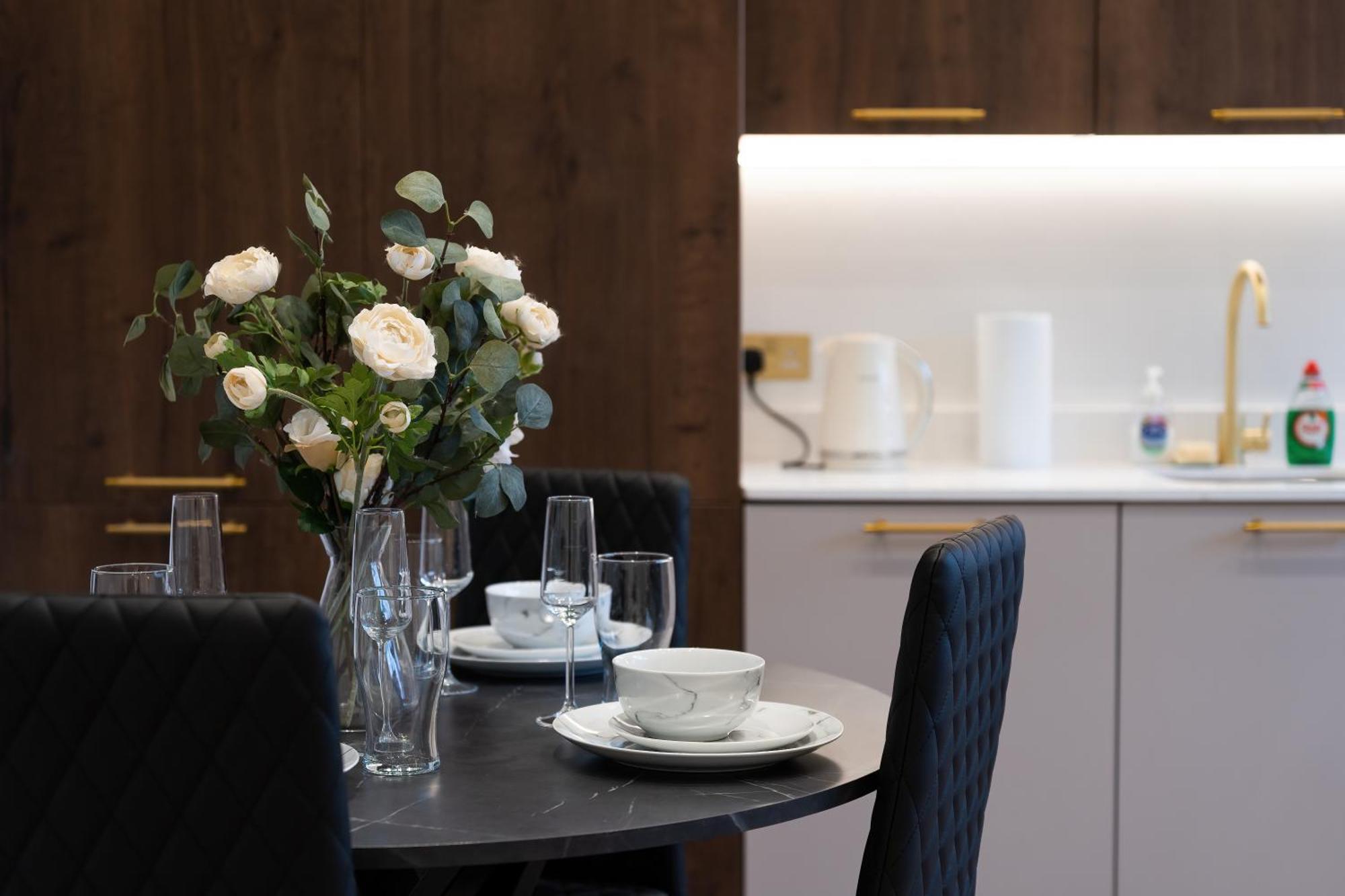 Luxury Apartments סאות'אנד און סי מראה חיצוני תמונה
